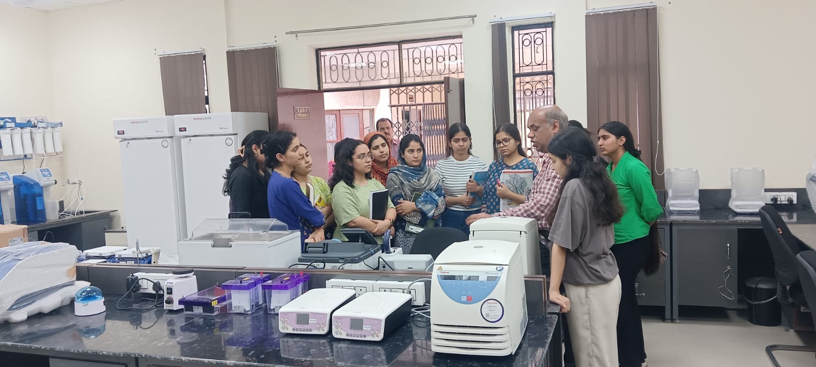 Visit of students in Lab-1